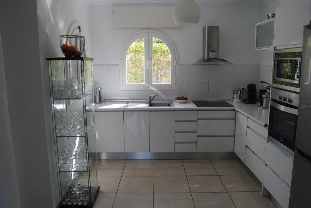 Villa Bozena Denia Bagian luar foto
