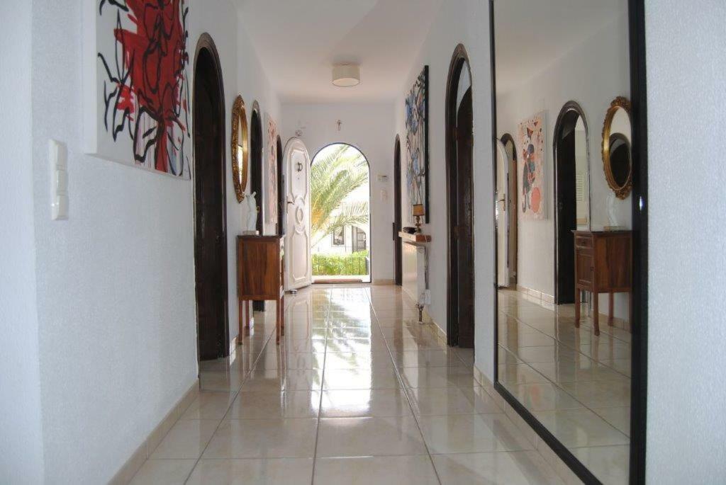 Villa Bozena Denia Bagian luar foto